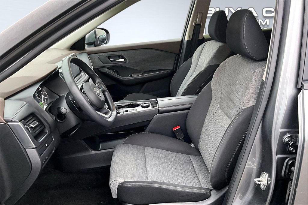 Used 2023 Nissan Rogue SV image 24