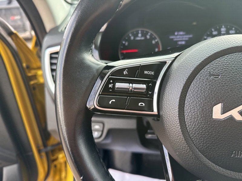 Used 2023 Kia Seltos S w/ Navigation Package image 25