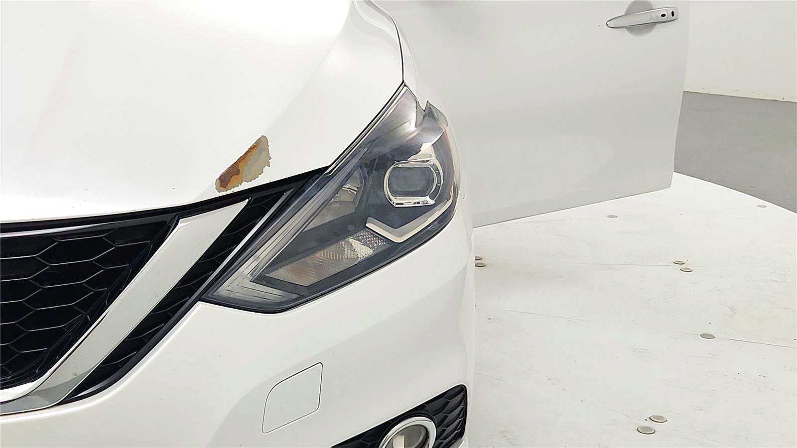 Used 2017 Nissan Sentra SR FWD image 11