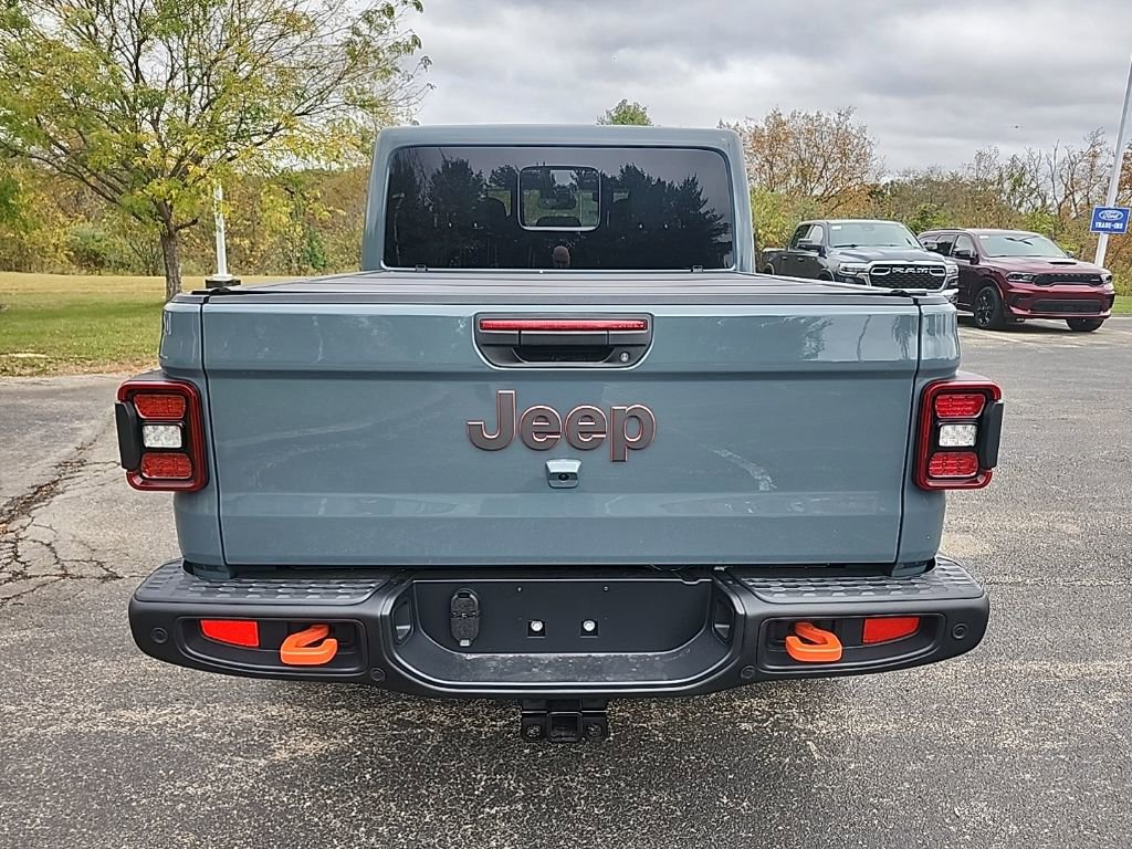 New 2025 Jeep Gladiator Mojave image 4