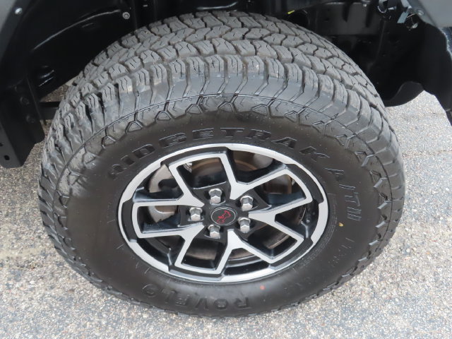 Used 2024 Jeep Wrangler Unlimited Rubicon AWD/4WD image 11