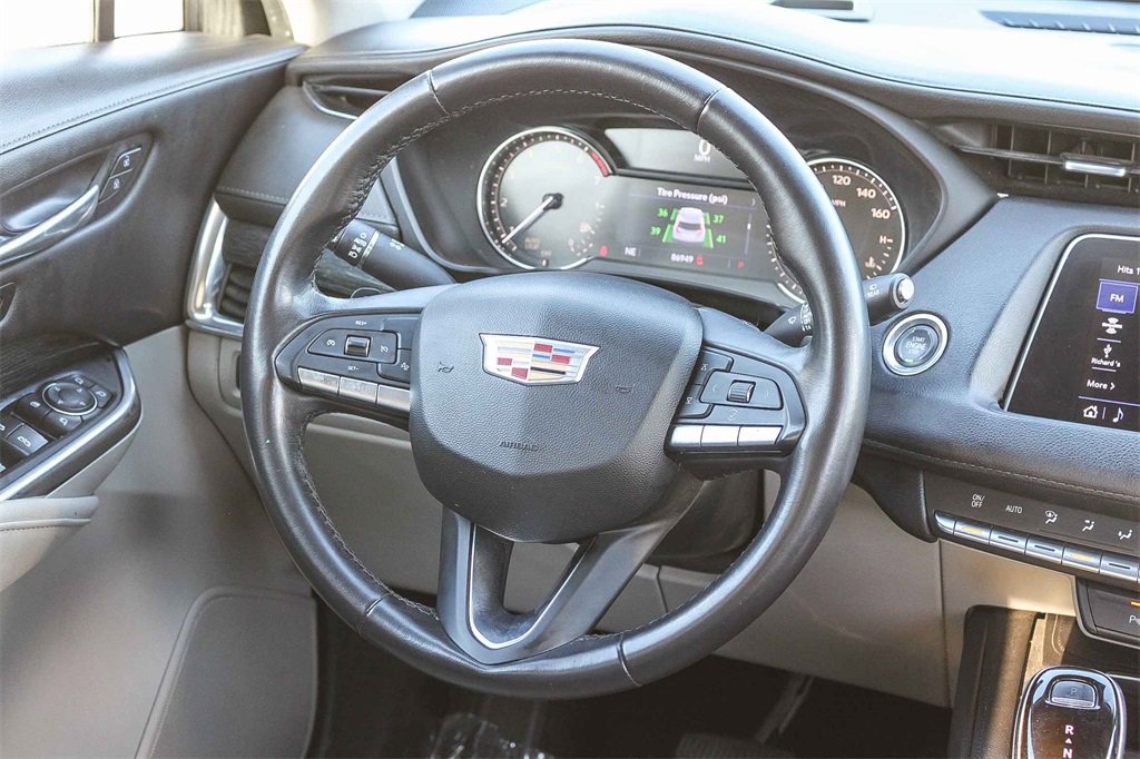 Used 2020 Cadillac XT4 Premium Luxury image 19