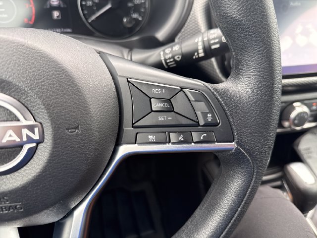Certified 2024 Nissan Kicks SV FWD image 31