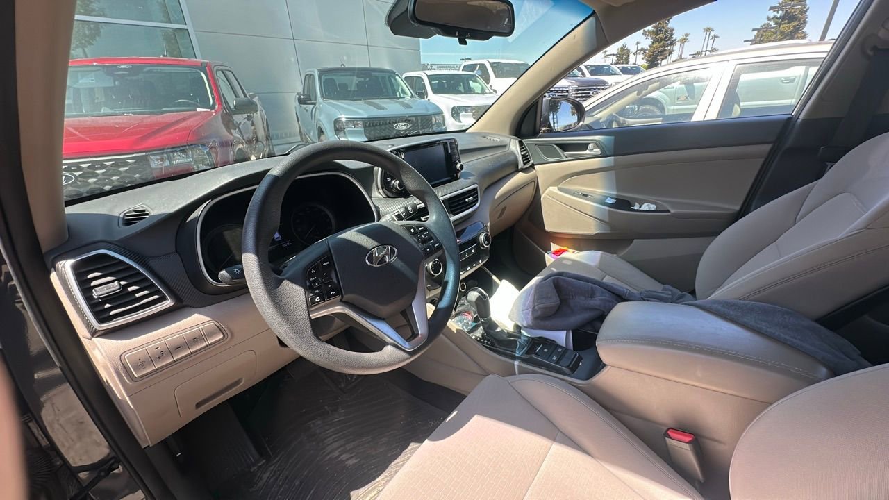Used 2021 Hyundai Tucson Value FWD image 2