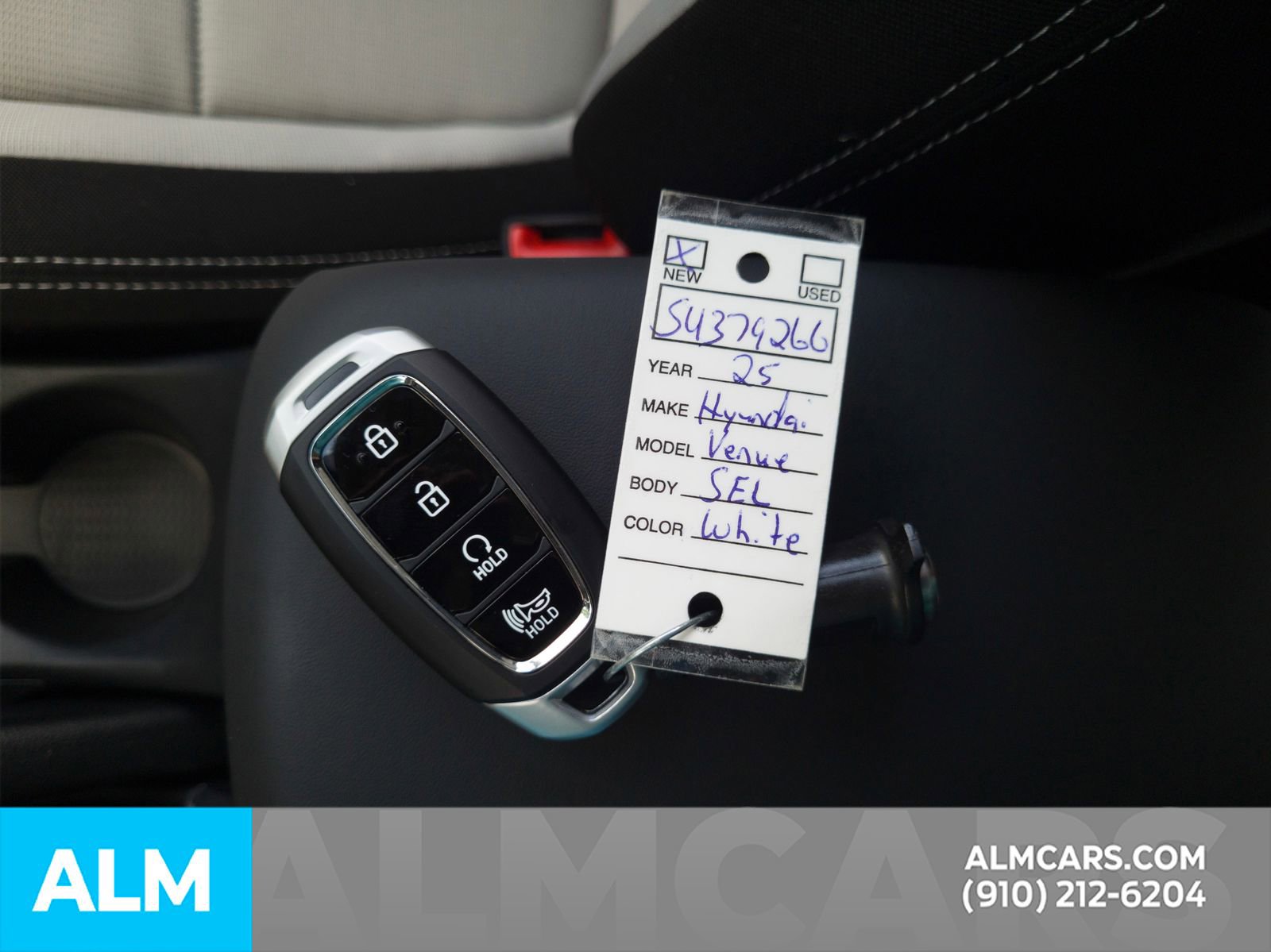 Certified 2025 Hyundai Venue SEL image 31