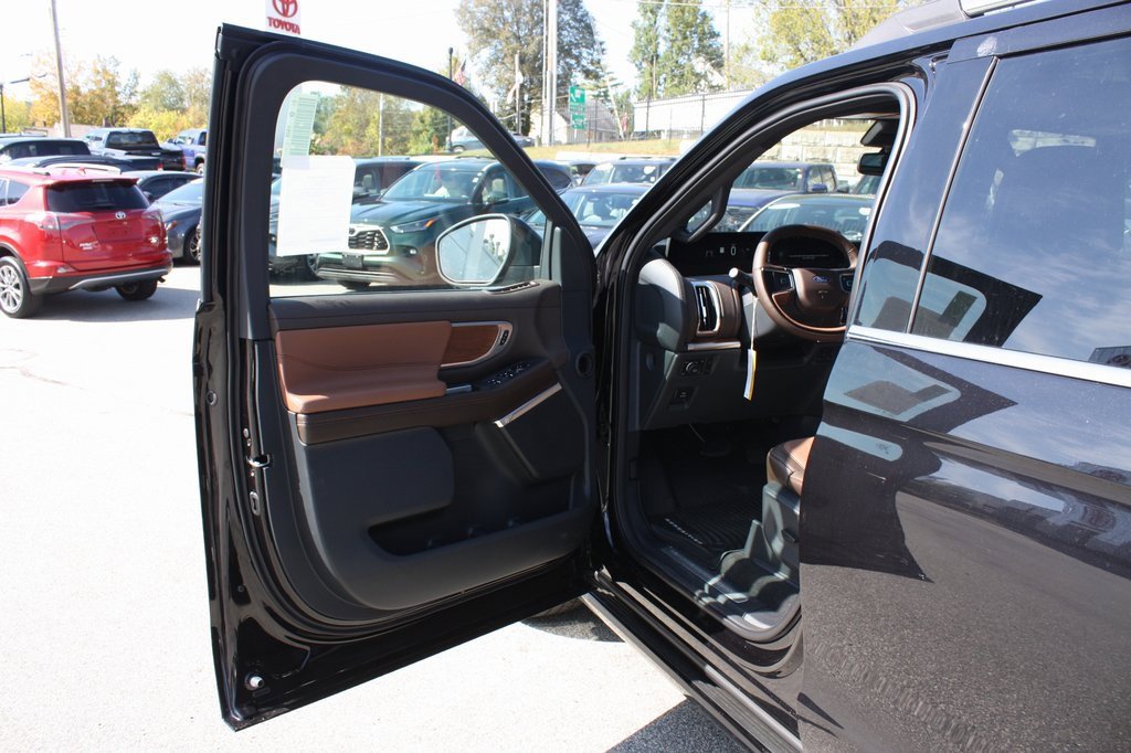 New 2025 Ford Expedition Max King Ranch image 10