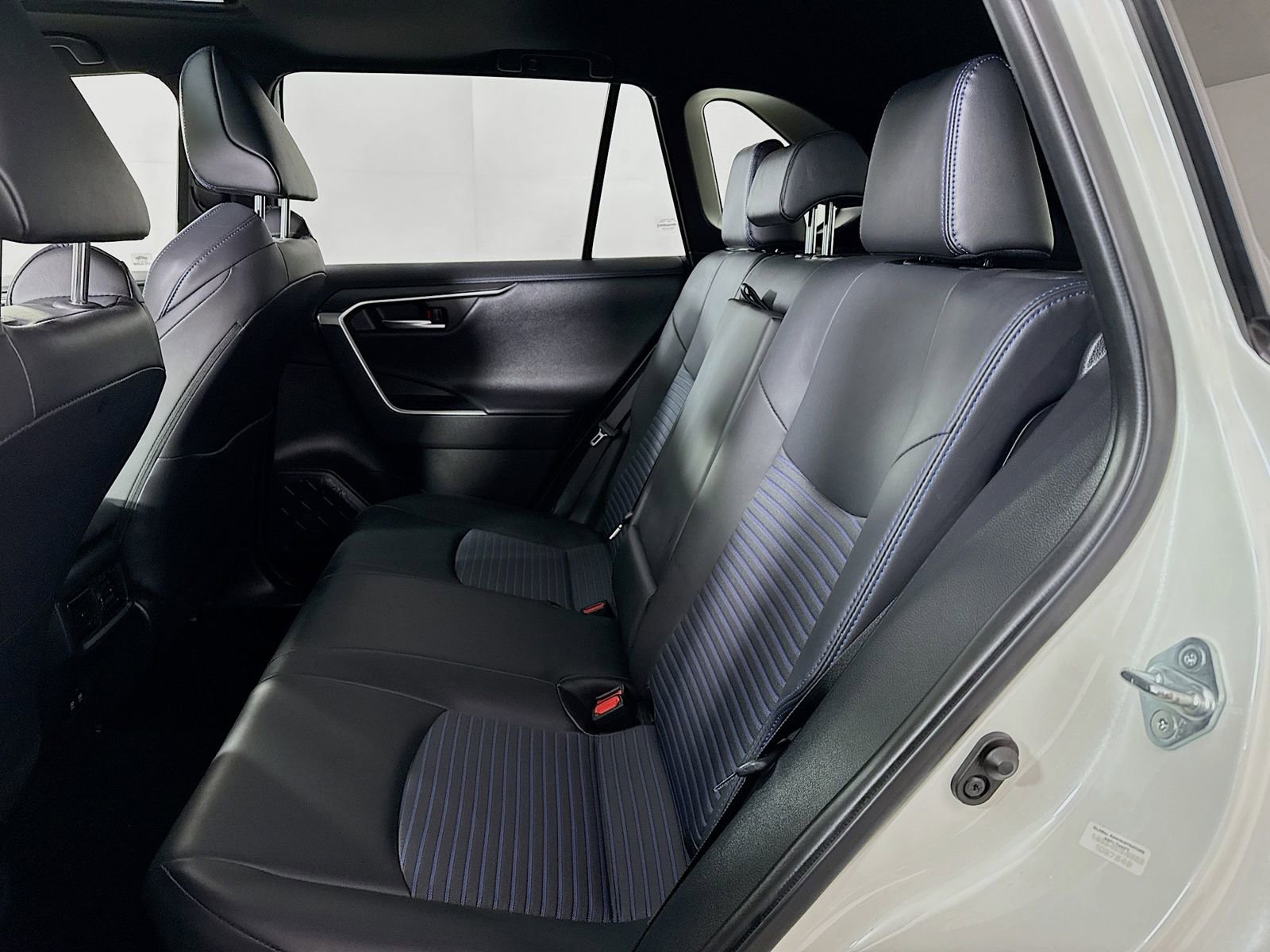 Certified 2020 Toyota RAV4 XSE w/ All Weather Liner Package AWD/4WD image 8