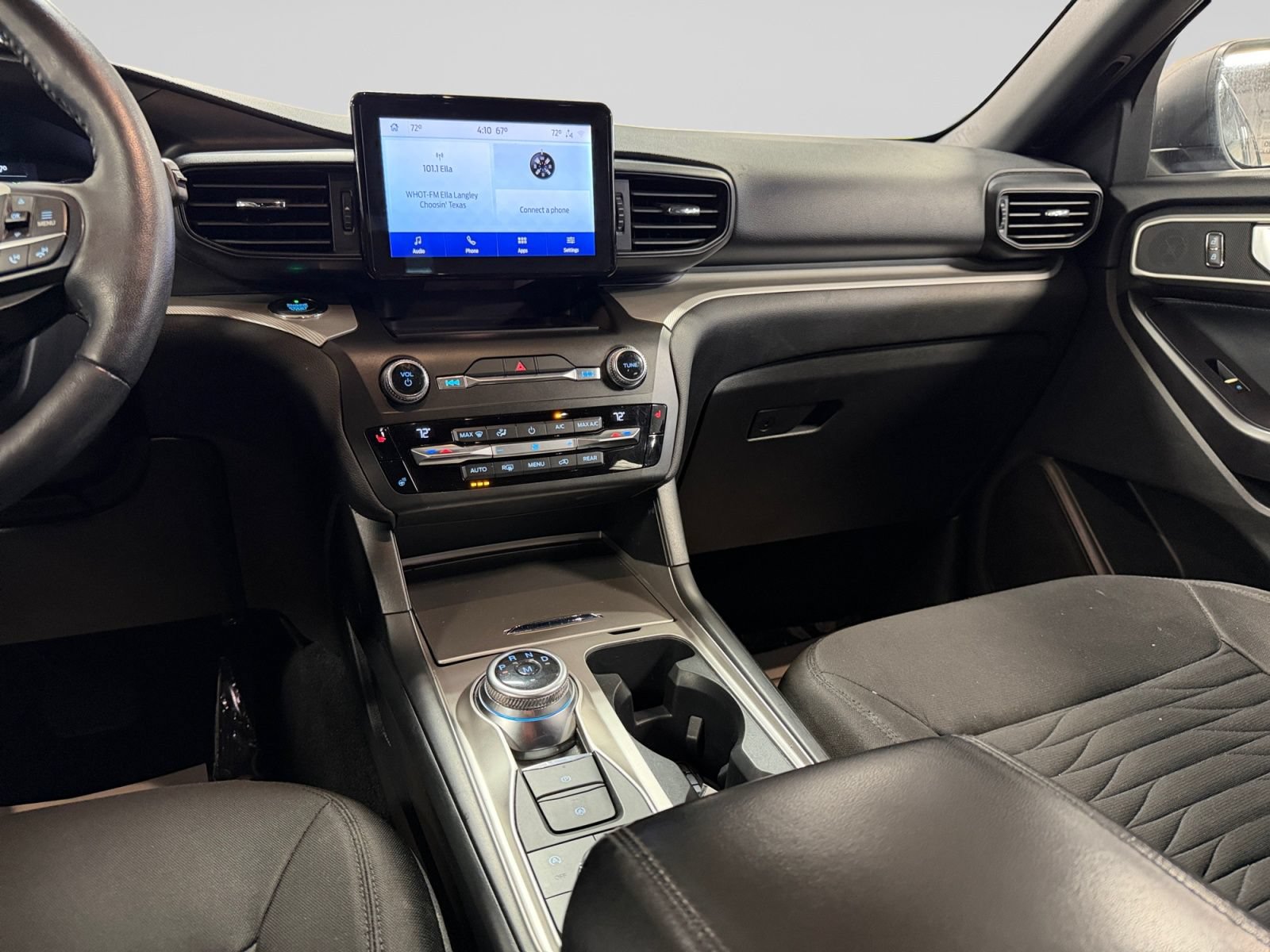 Used 2020 Ford Explorer XLT w/ Comfort Package AWD/4WD image 21