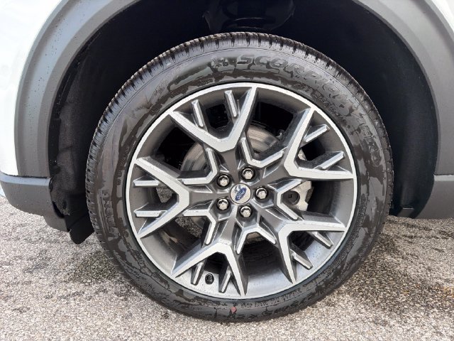 New 2027 Ford Explorer Platinum w/ 3.0L Ultimate Package AWD/4WD image 13