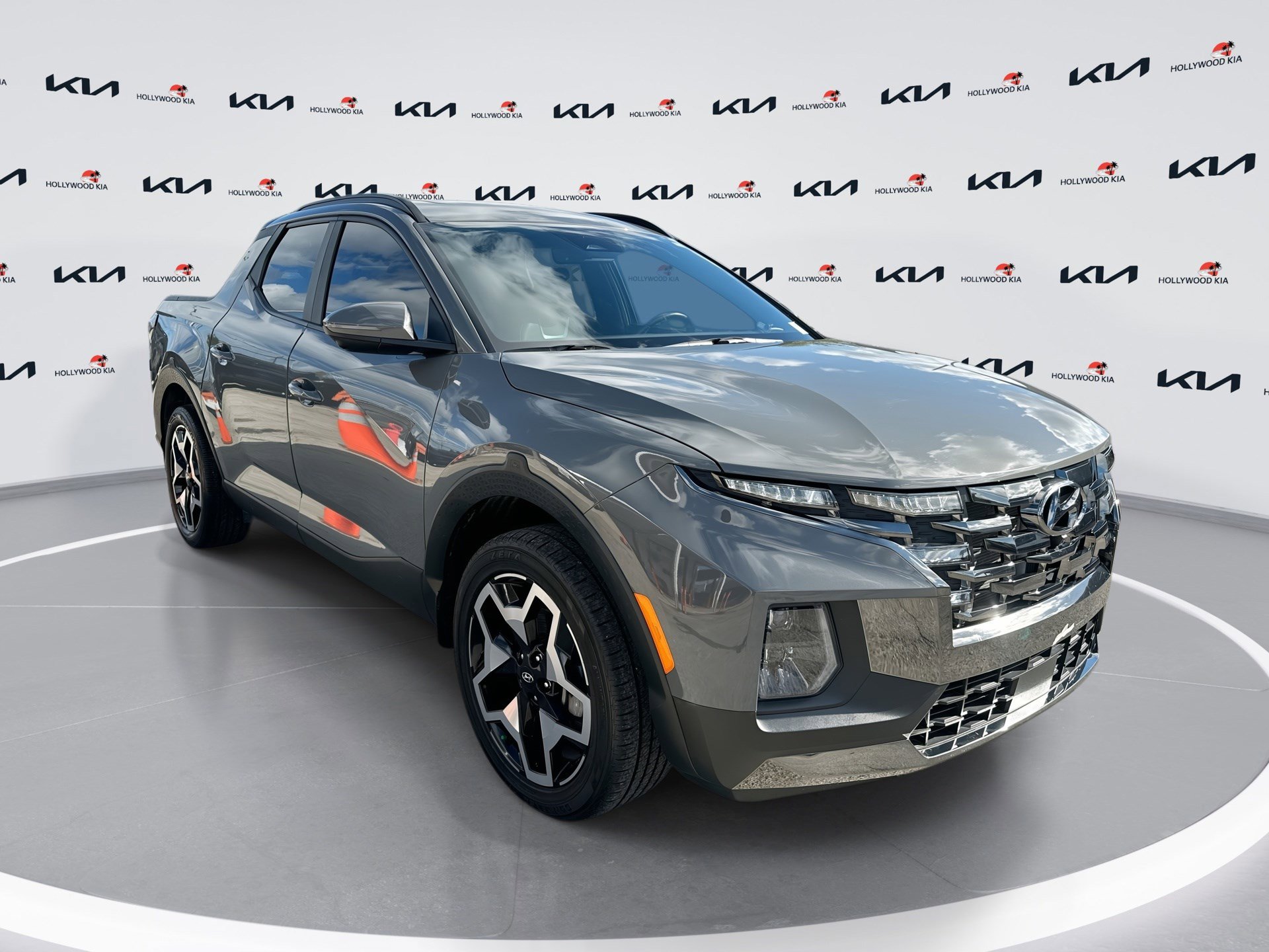Used 2022 Hyundai Santa Cruz Limited w/ Cargo Package