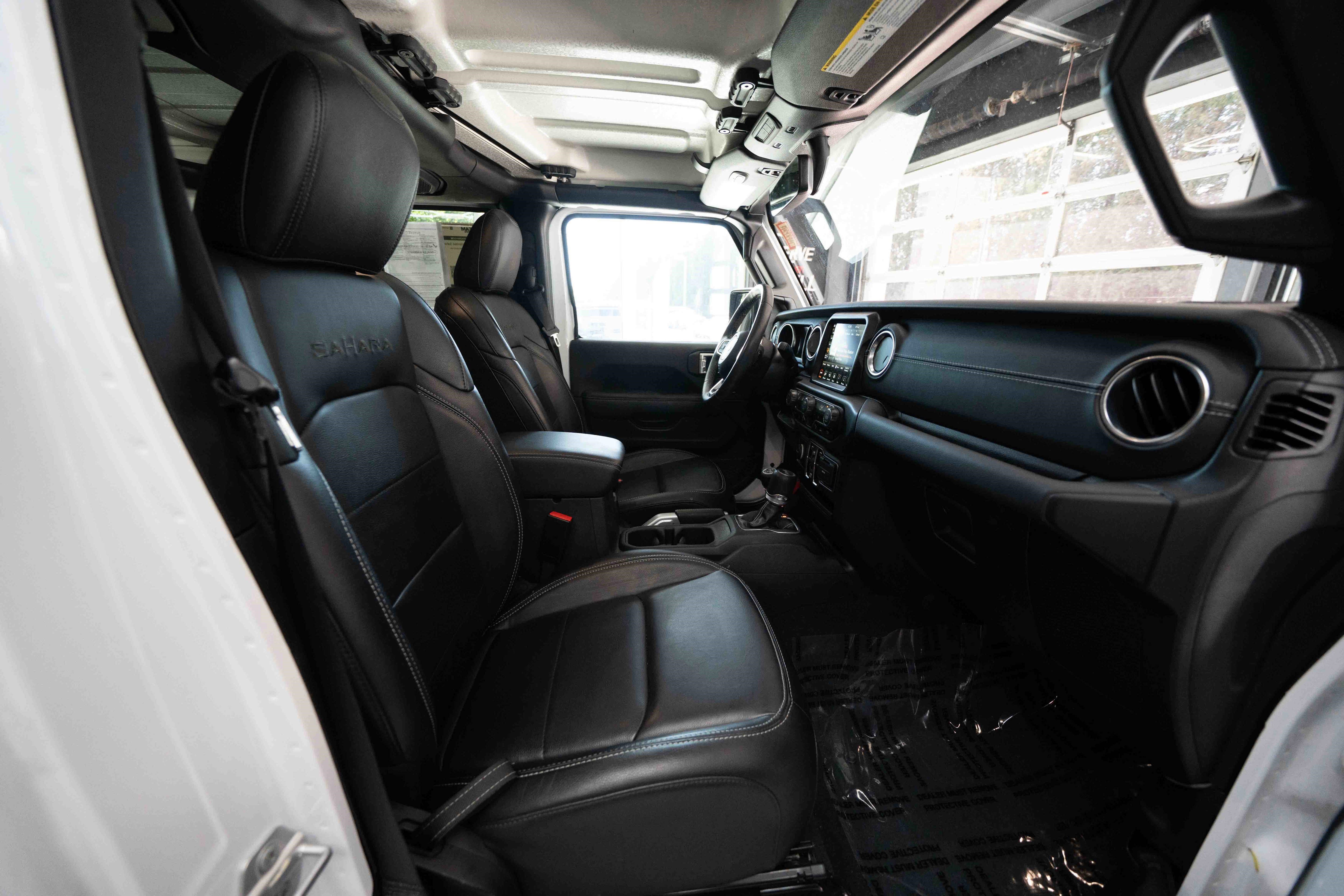 Used 2022 Jeep Wrangler Unlimited Sahara w/ Cold Weather Group image 27