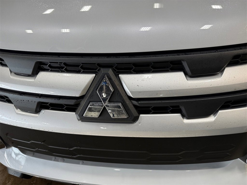 New 2026 Mitsubishi Outlander Sport ES image 30
