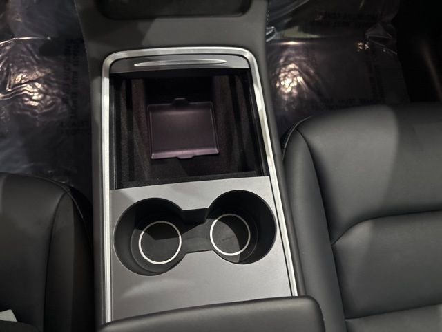 Used 2023 Tesla Model Y Performance image 24