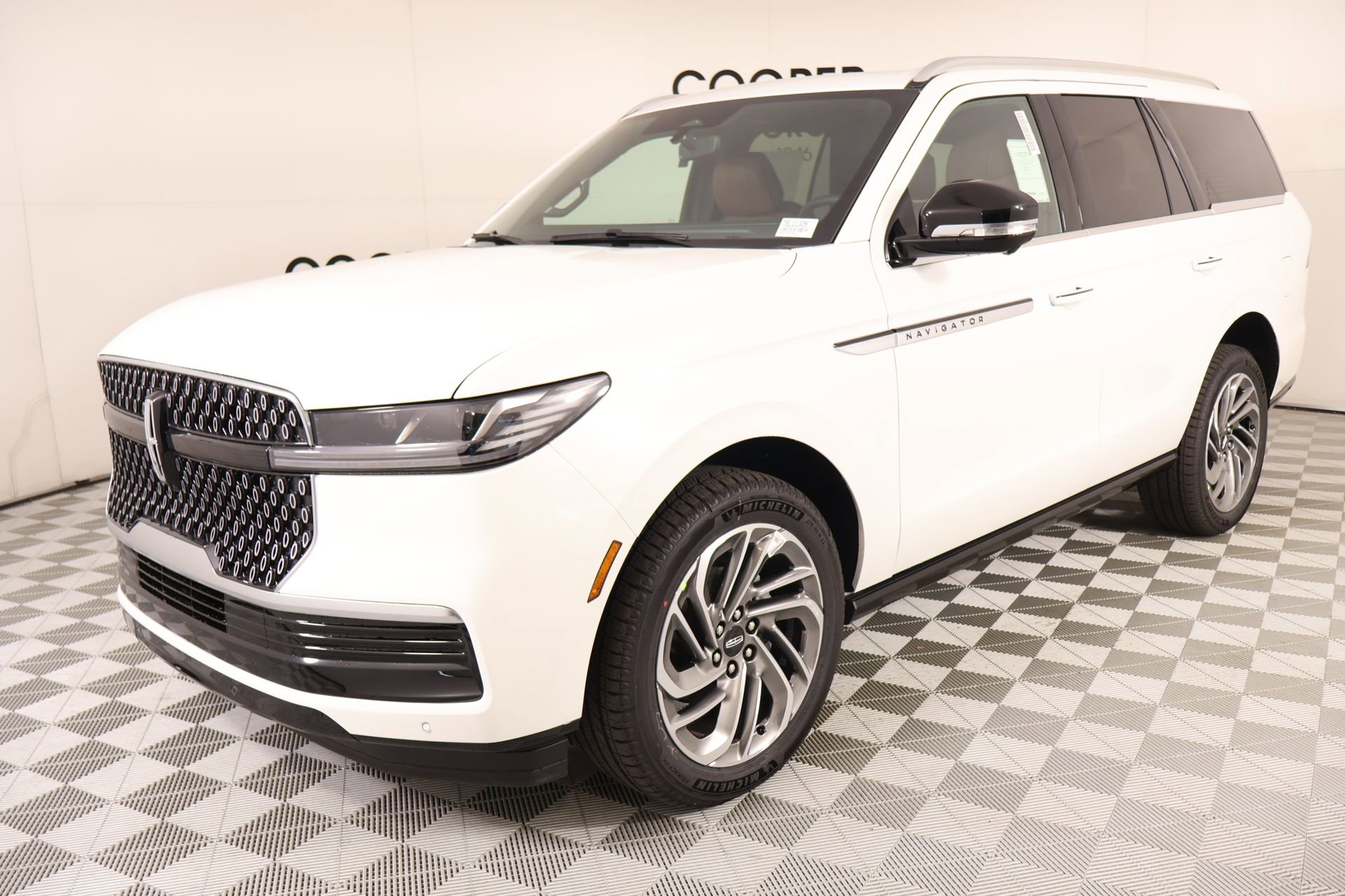 New 2026 Lincoln Navigator Reserve image 11