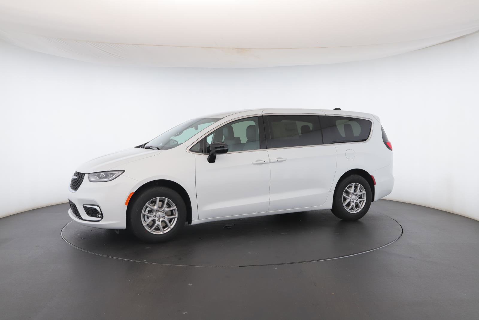 New 2026 Chrysler Pacifica Select image 38