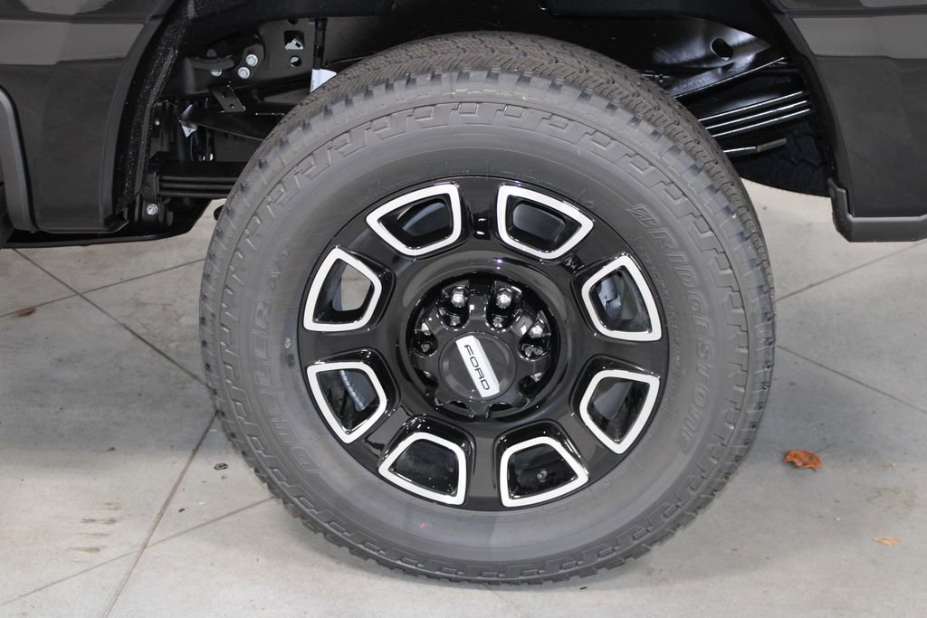 New 2026 Ford F250 Platinum image 22