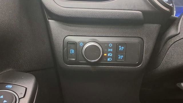 Used 2021 Ford Escape SE image 32