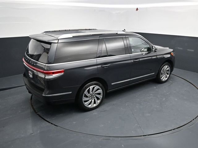 Used 2023 Lincoln Navigator Reserve image 45