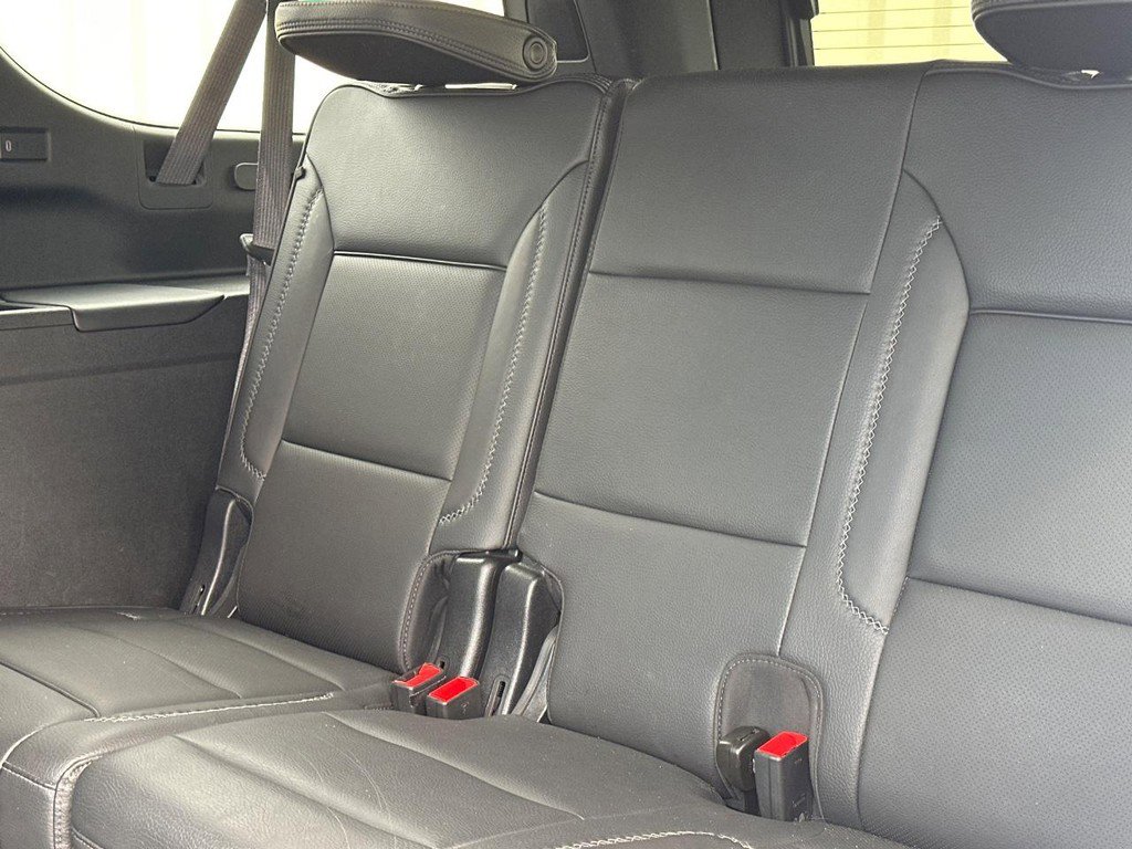 Used 2024 GMC Yukon XL Denali w/ Denali Reserve Package image 17