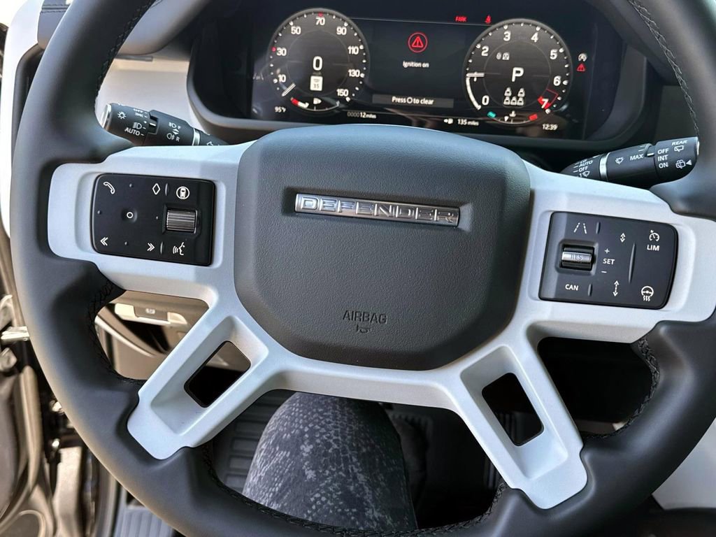 New 2025 Land Rover Defender 130 X-Dynamic SE image 27
