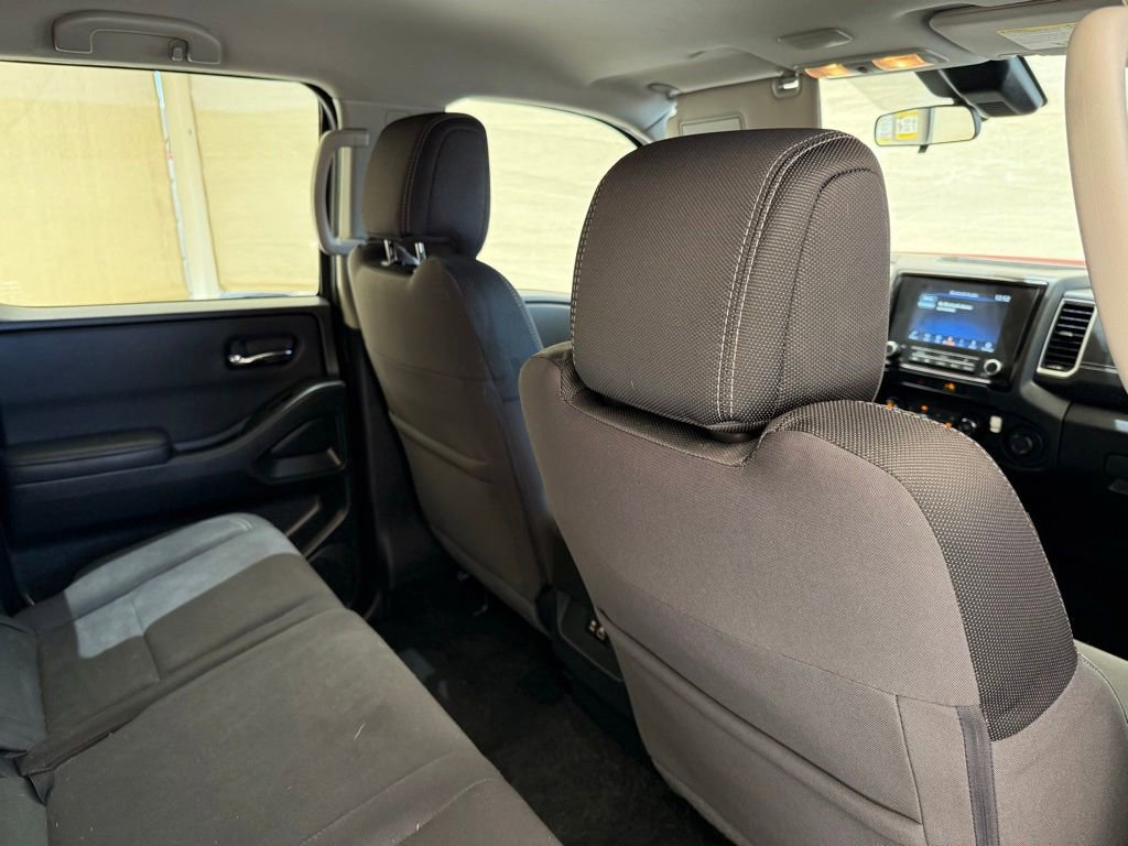 Used 2022 Nissan Frontier SV RWD image 14