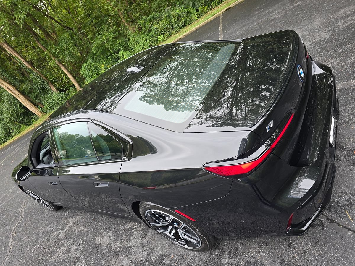 Used 2023 BMW i7 xDrive60 w/ Parking Assistance Package AWD/4WD image 79