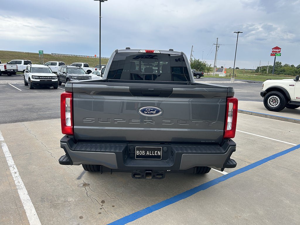 Used 2026 Ford F250 XL w/ STX Appearance Package AWD/4WD image 4