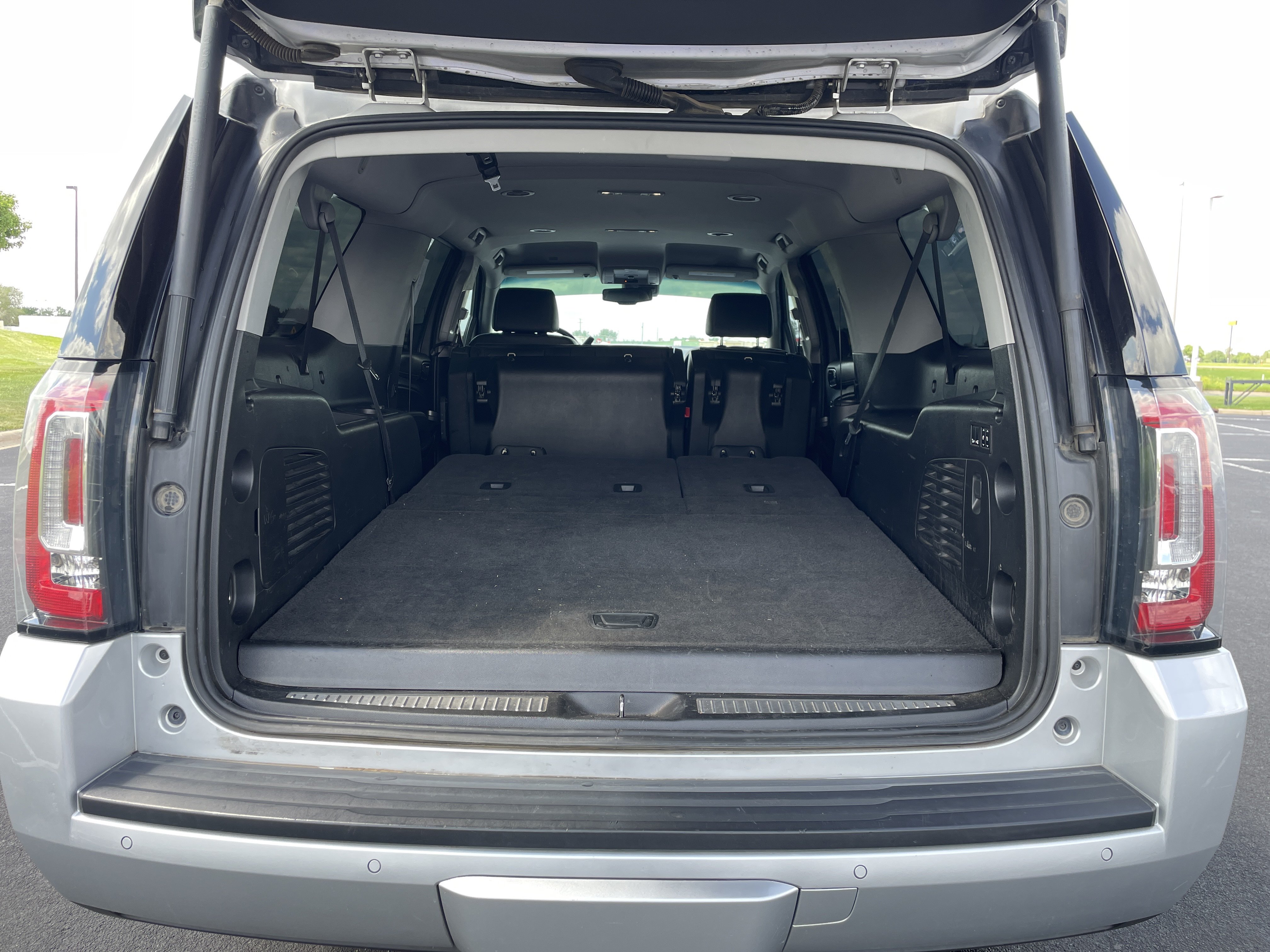 Used 2020 GMC Yukon XL SLT RWD image 31