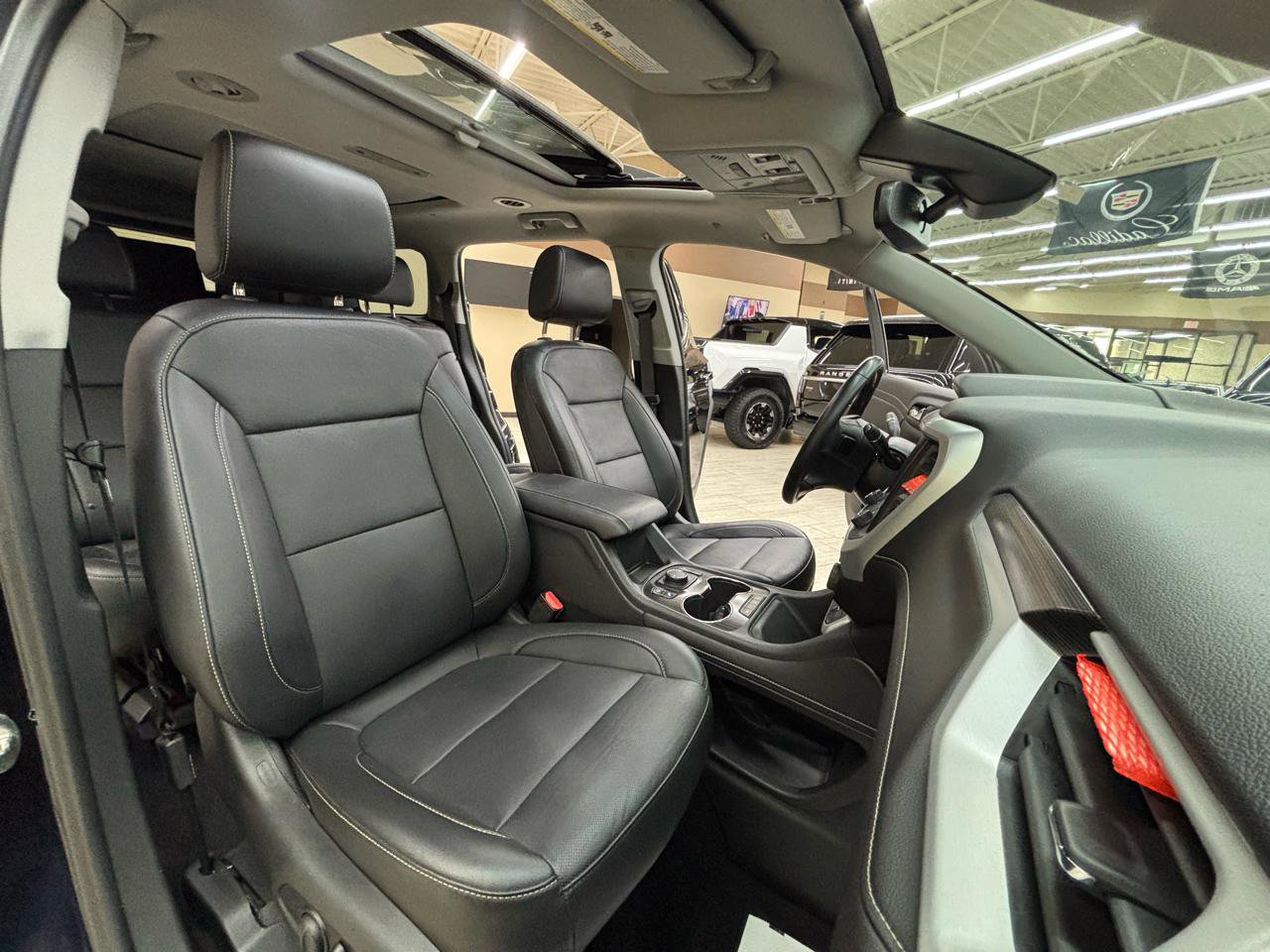 Used 2021 GMC Acadia SLT w/ Elevation Edition FWD image 16
