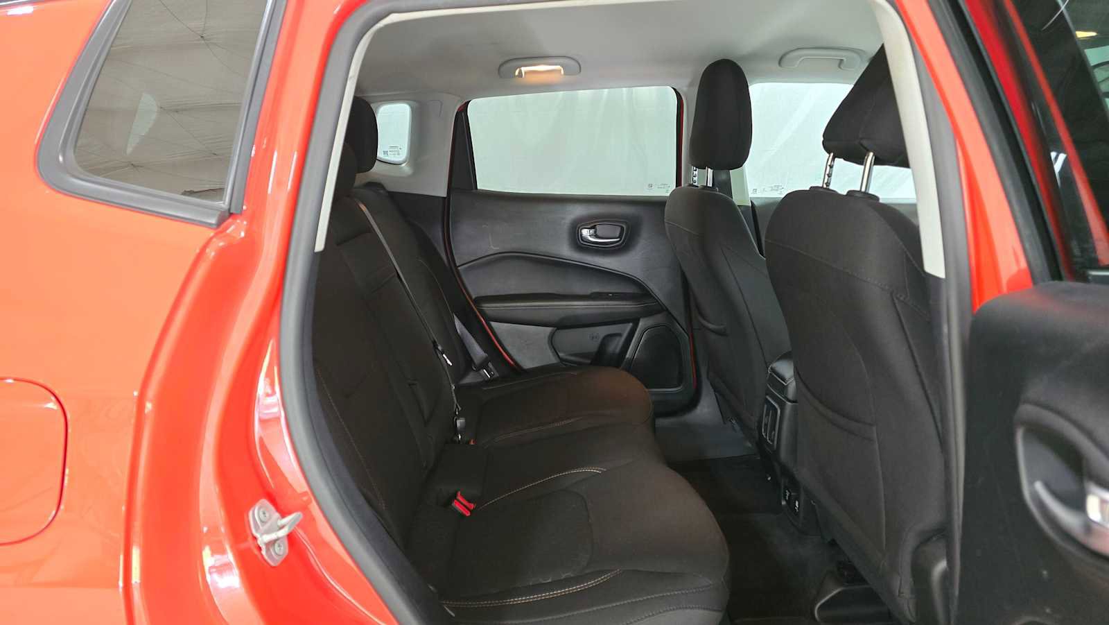 Used 2018 Jeep Compass Sport w/ Tech Group FWD image 12