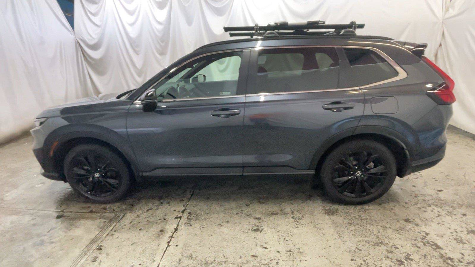 Used 2024 Honda CR-V Sport Touring image 12