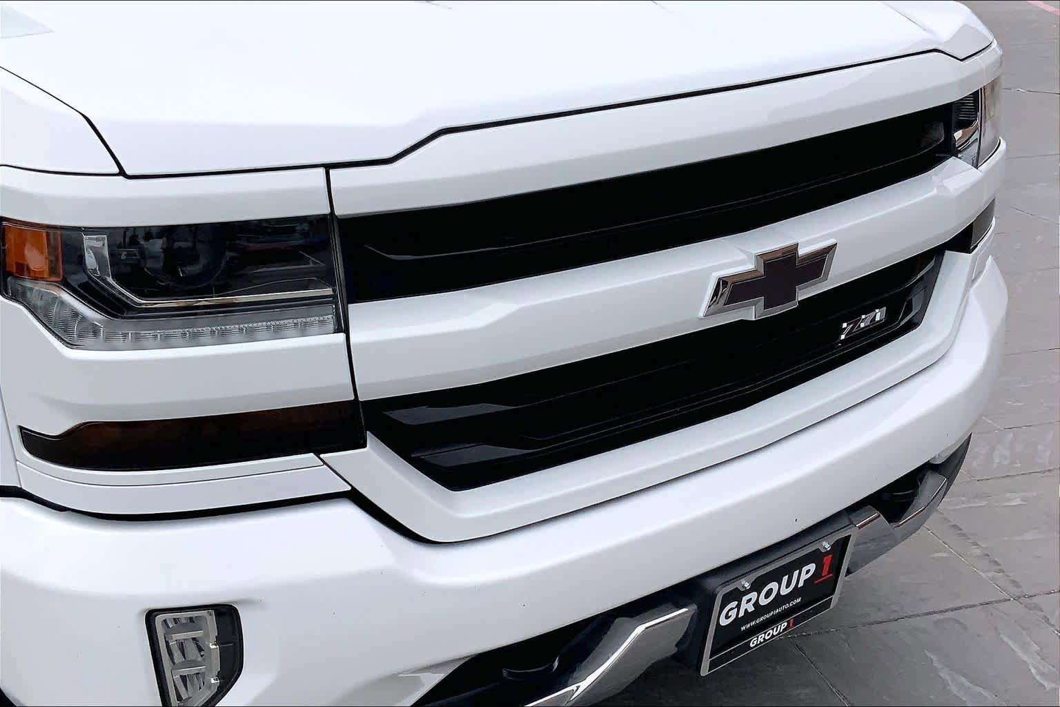 Used 2018 Chevrolet Silverado 1500 LT w/ All Star Edition AWD/4WD image 29