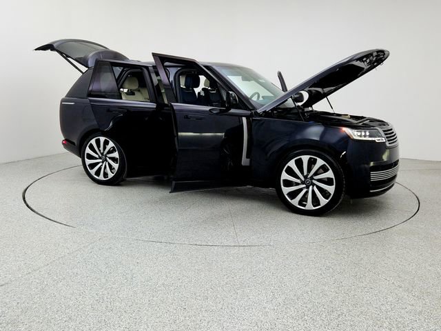 Certified 2025 Land Rover Range Rover SV image 10