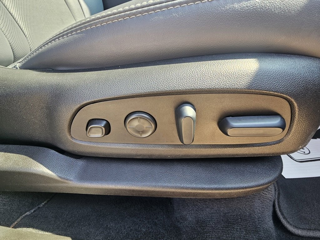 Used 2024 Buick Enclave Premium image 26