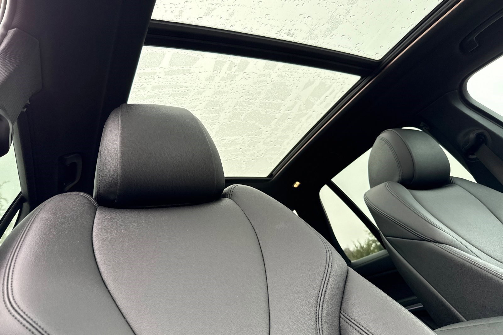 Used 2022 BMW X5 xDrive40i w/ Climate Comfort Package image 19