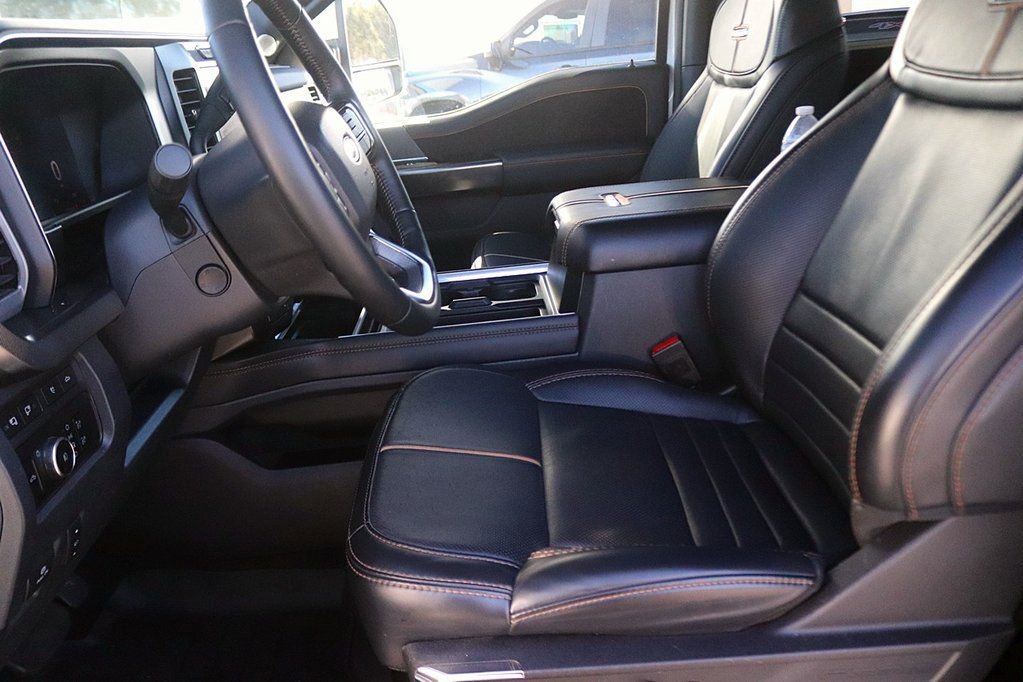 Used 2024 Ford F250 Platinum image 19