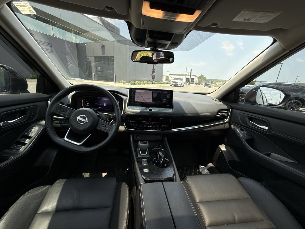 Used 2024 Nissan Rogue SL w/ SL Premium Package FWD image 13