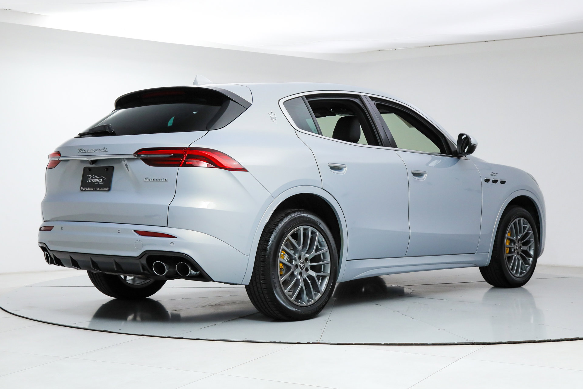 Certified 2023 Maserati Grecale GT image 5