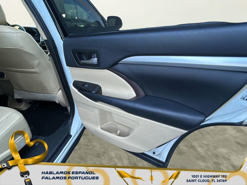 Used 2019 Toyota Highlander XLE image 31