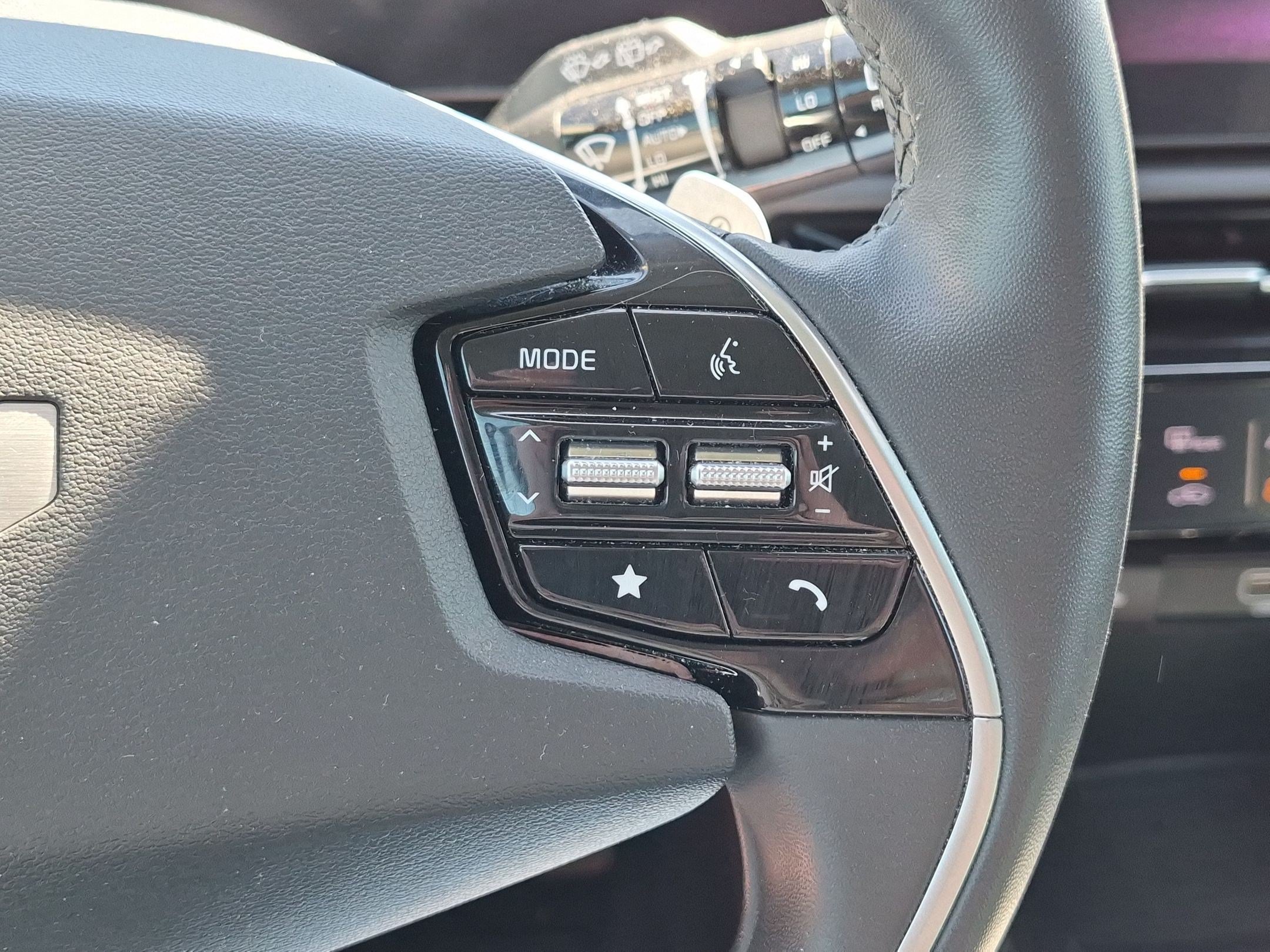 Used 2023 Kia Niro Wind w/ Wind Preserve Package FWD image 17