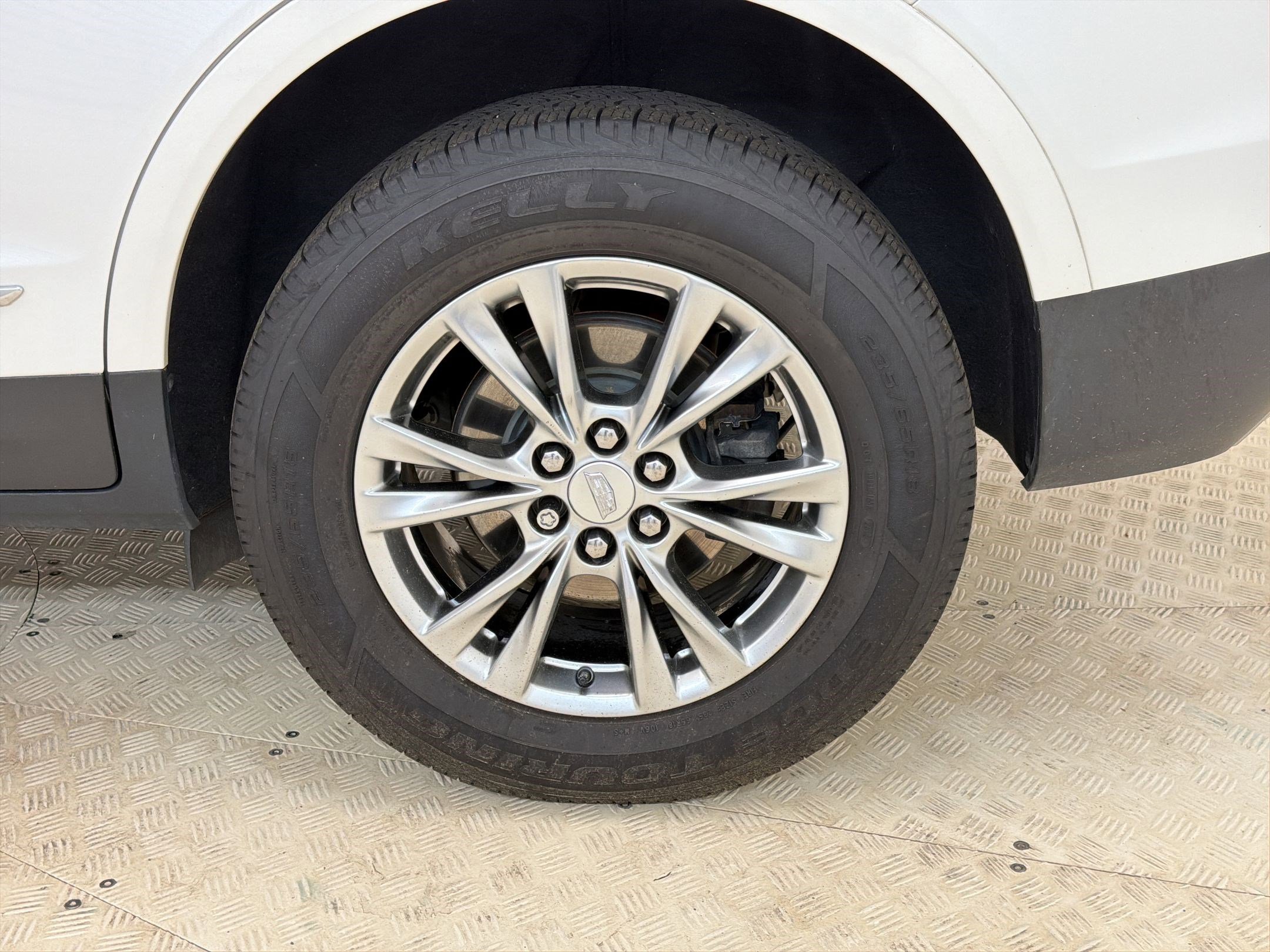 Used 2020 Cadillac XT5 Premium Luxury image 12