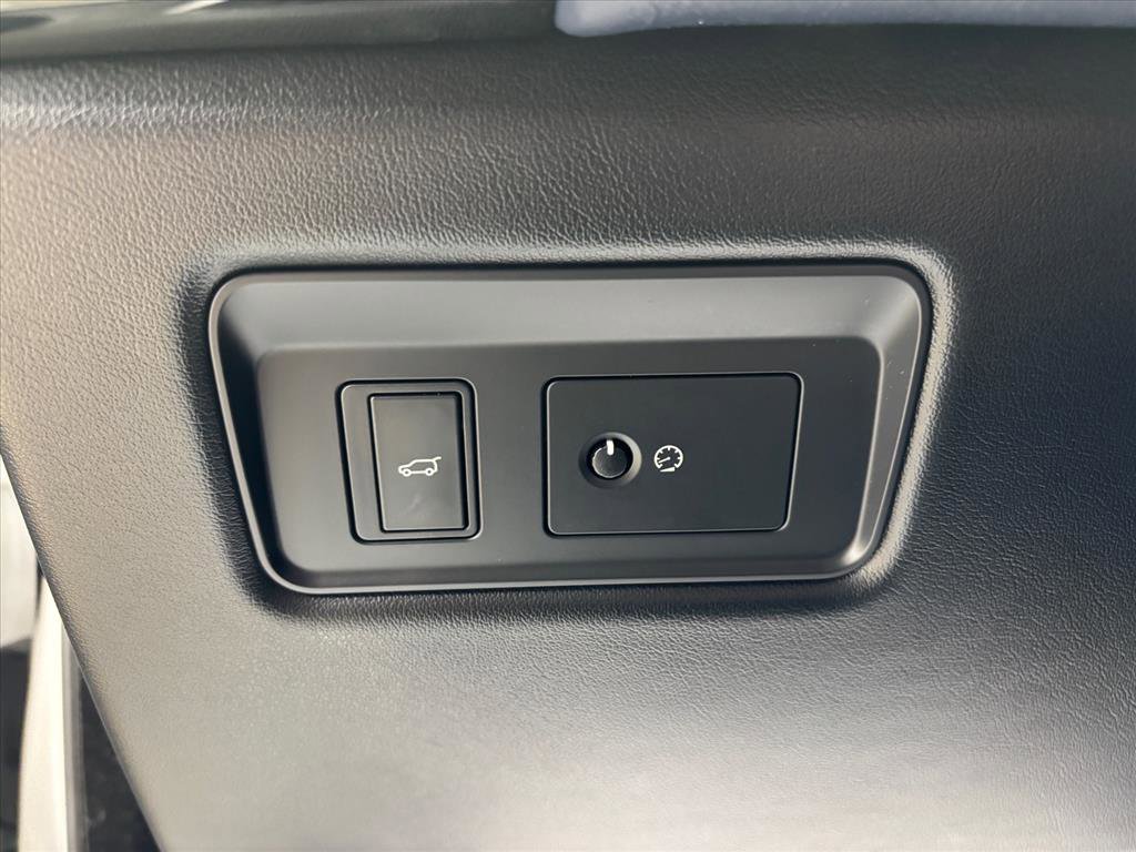 Used 2018 Land Rover Range Rover Sport HSE Dynamic image 23