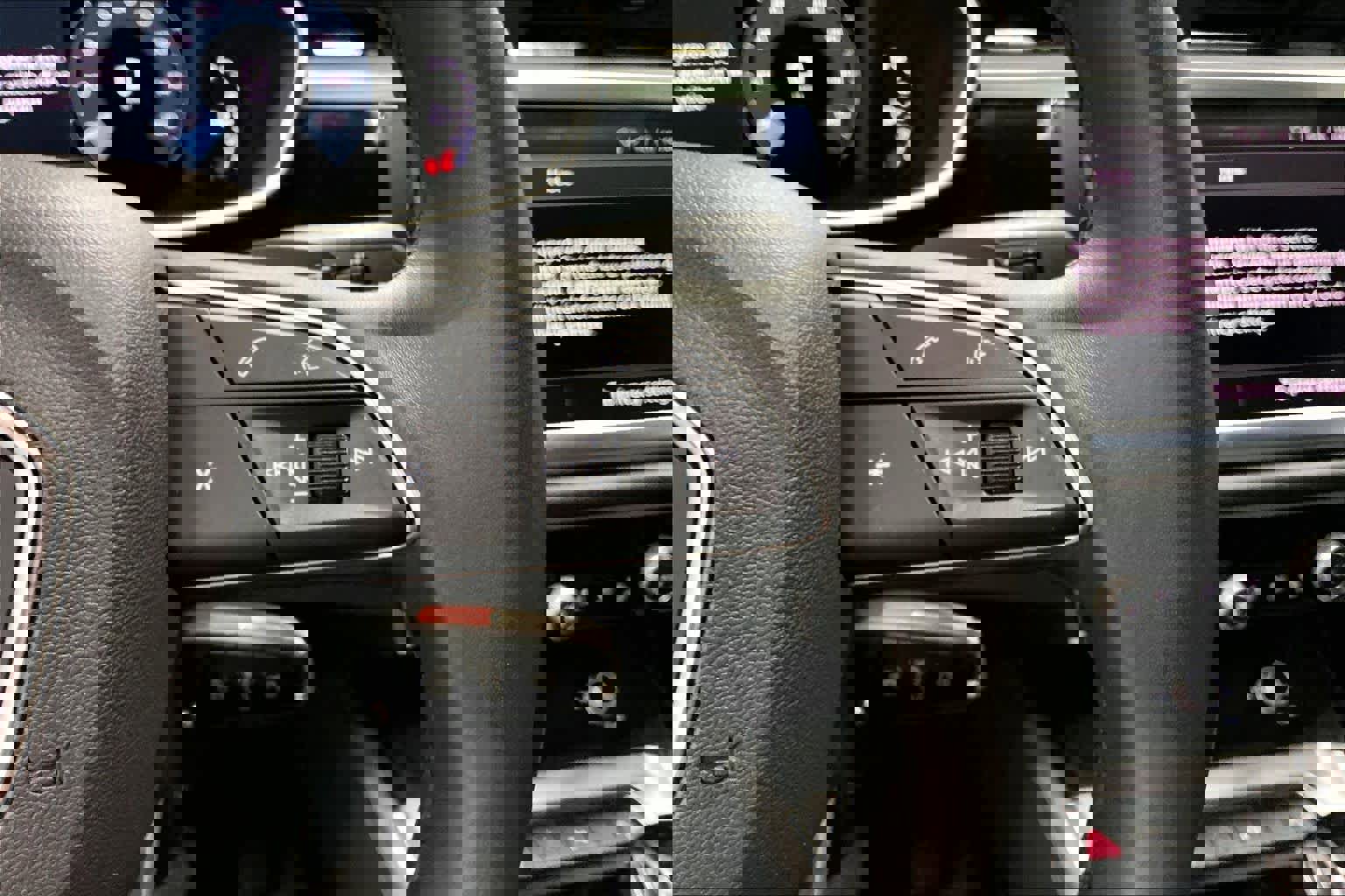 Certified 2025 Audi Q3 2.0T Premium image 21