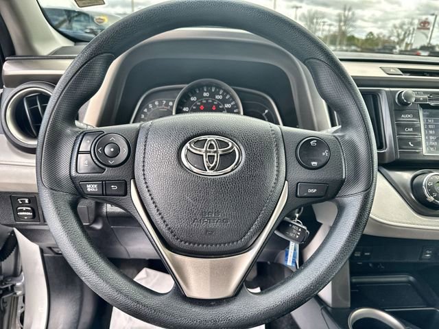 Used 2014 Toyota RAV4 LE image 22