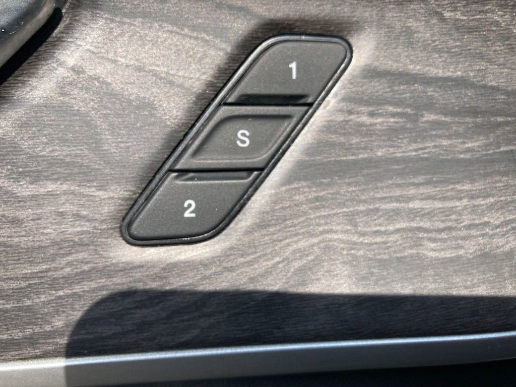 Used 2021 Jeep Grand Cherokee L Limited image 36