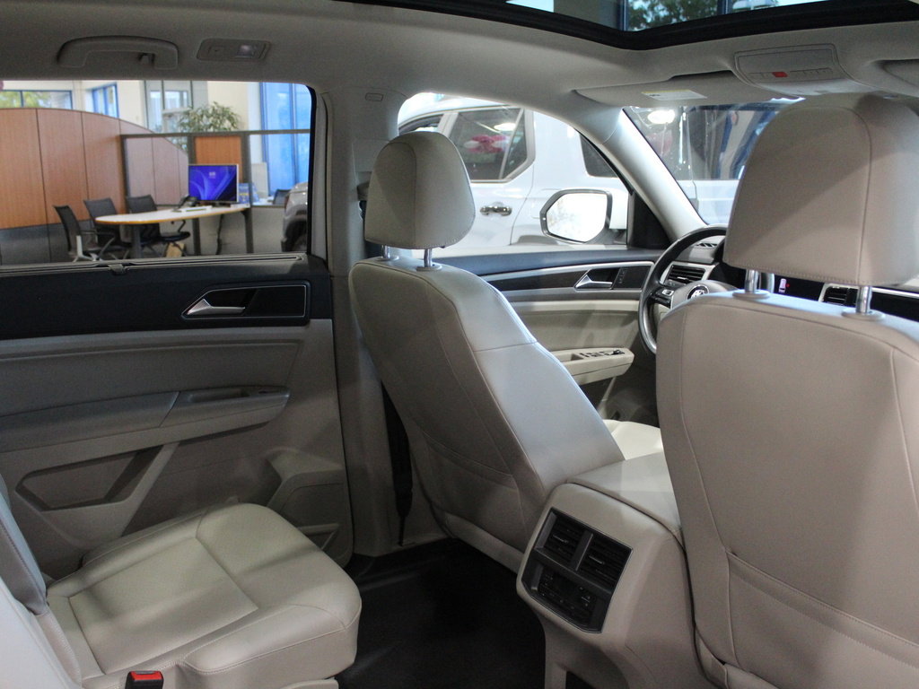 Used 2019 Volkswagen Atlas SEL R-Line image 19