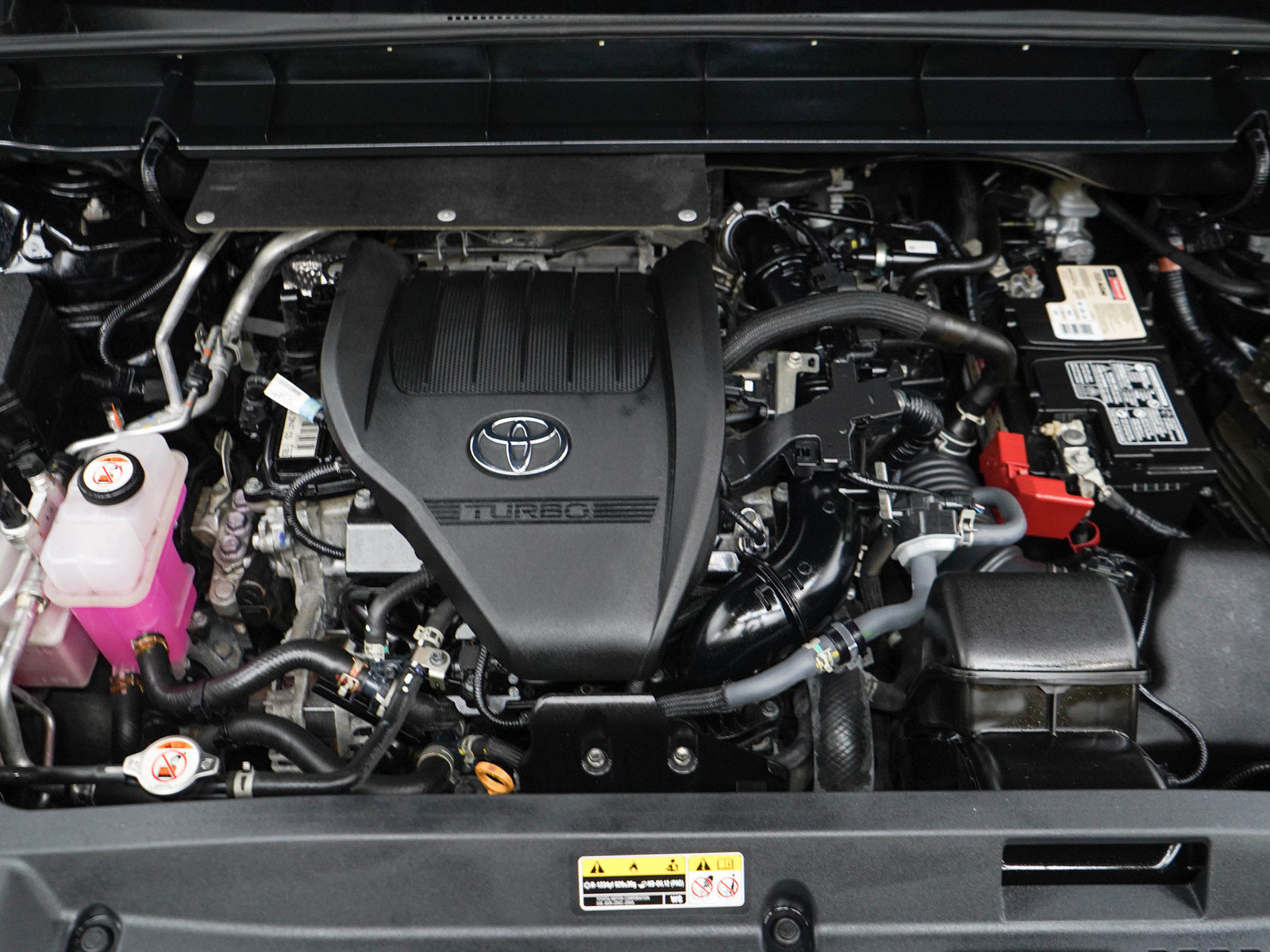 Used 2024 Toyota Highlander Platinum AWD/4WD image 35