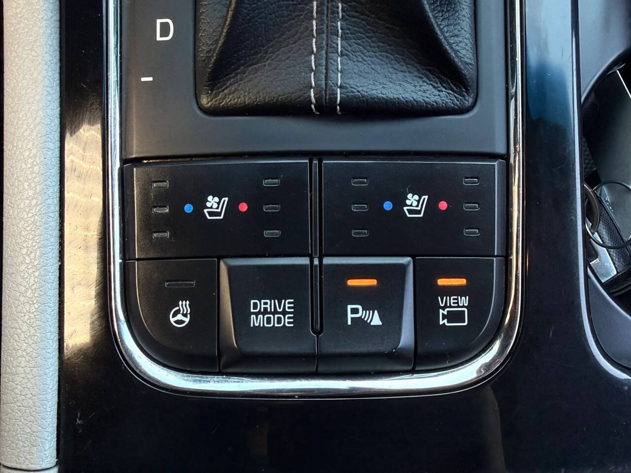 Used 2018 Kia Sedona SX FWD image 10