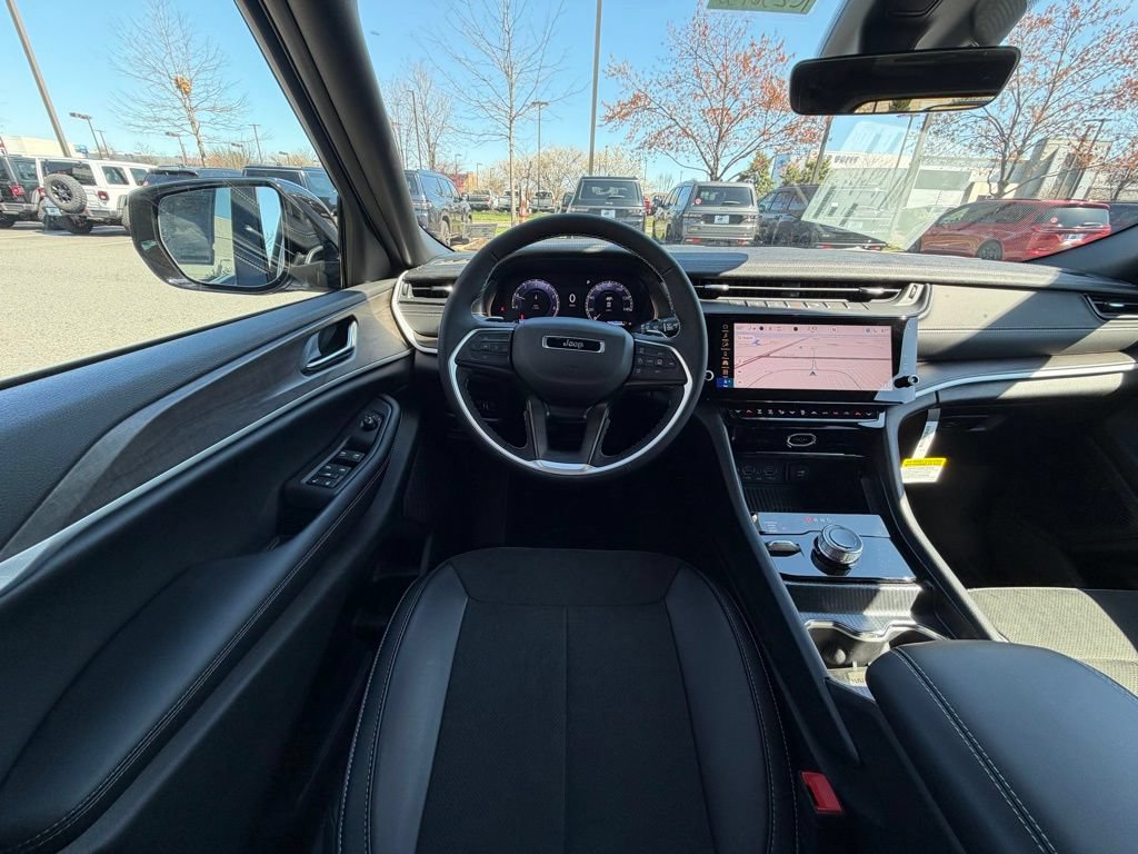 New 2026 Jeep Grand Cherokee Altitude AWD/4WD image 12