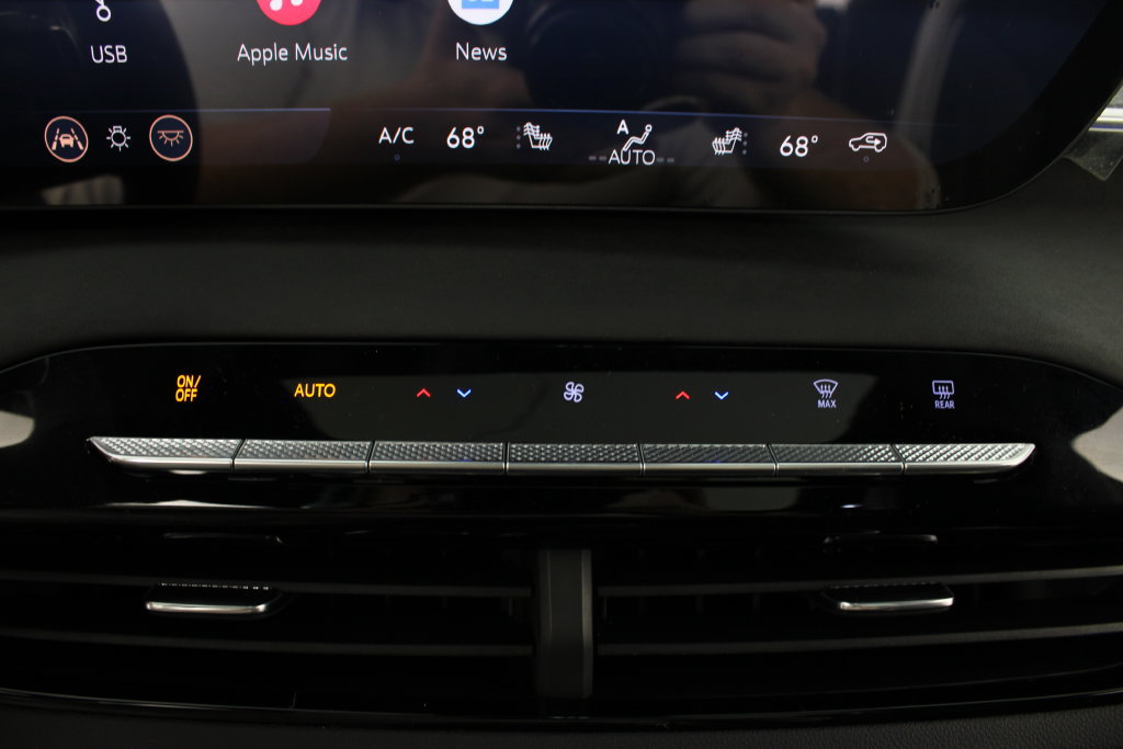 New 2027 Buick Enclave Sport Touring w/ Power Package FWD image 8